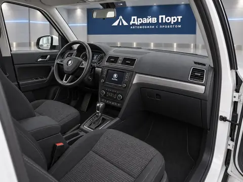 Skoda Yeti 2017, салон