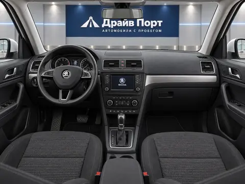 Skoda Yeti 2017, панель приборов