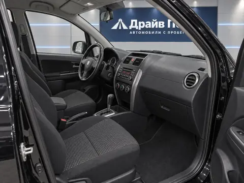 Suzuki SX4 2013, салон