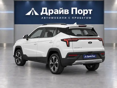 Москвич 3 2024, вид сзади