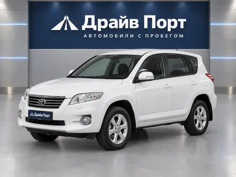 Toyota RAV4 2011, вид спереди