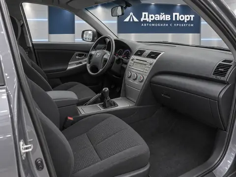 Toyota Camry 2008, салон