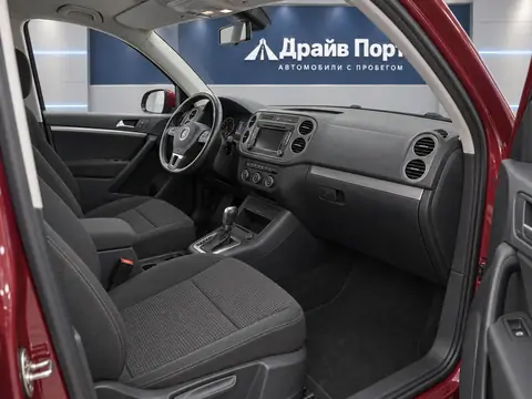 Volkswagen Tiguan 2016, салон
