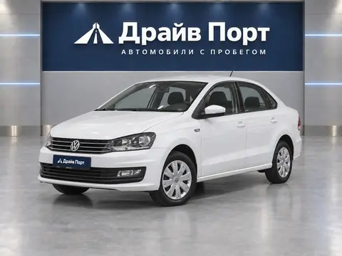 Volkswagen Polo 2016, вид спереди