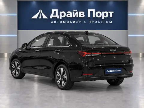 BAIC U5 Plus 2025, вид сзади