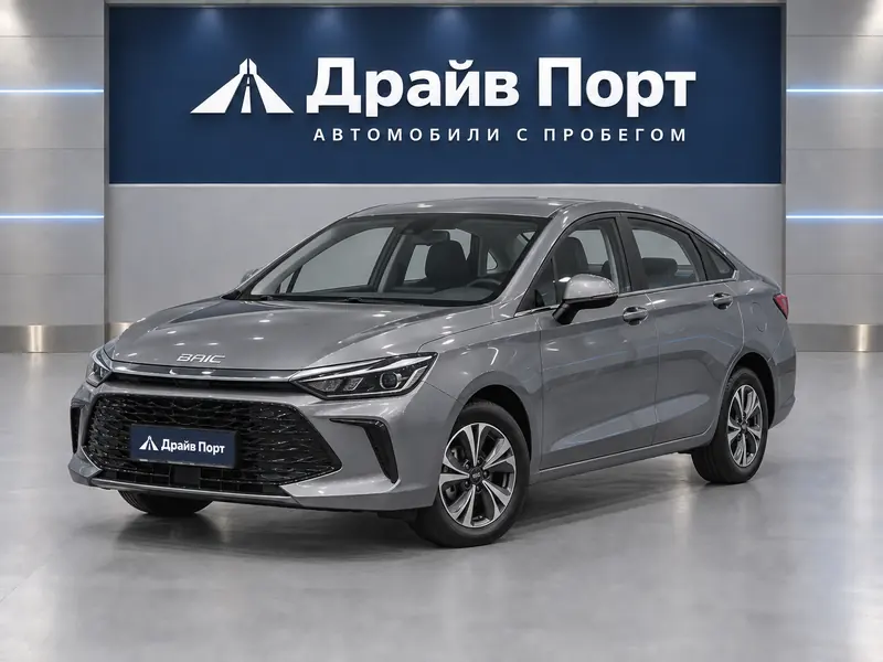 BAIC U5 Plus 2025 — с пробегом, седан, серый, вид спереди