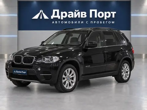 BMW X5 xDrive35i 2013, вид спереди