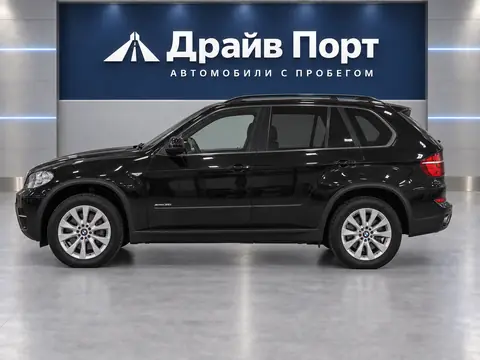BMW X5 xDrive35i 2013, вид сбоку