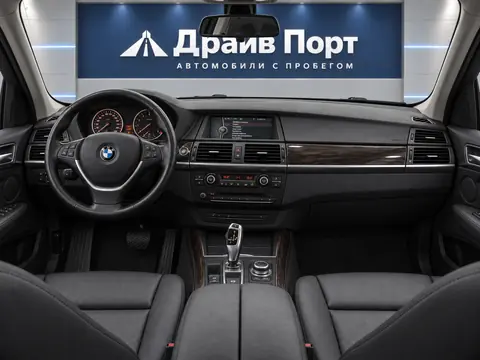 BMW X5 xDrive35i 2013, панель приборов