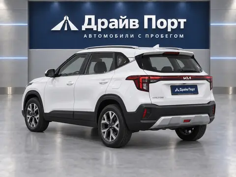 Kia Seltos 2025, вид сзади