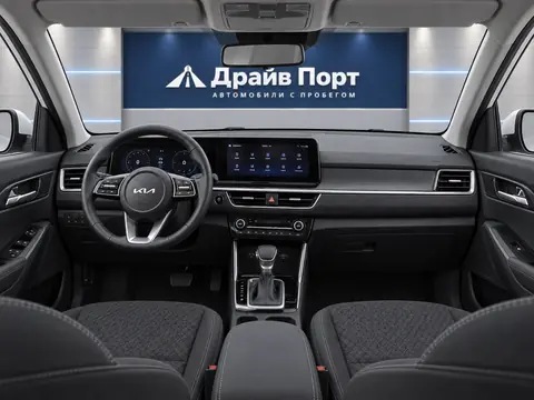 Kia Seltos 2025, панель приборов