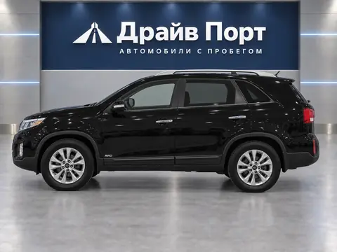 Kia Sorento 2015, вид сбоку