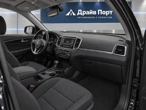 Kia Sorento 2015, салон