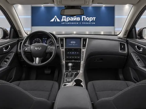 Infiniti Q50 2014, панель приборов