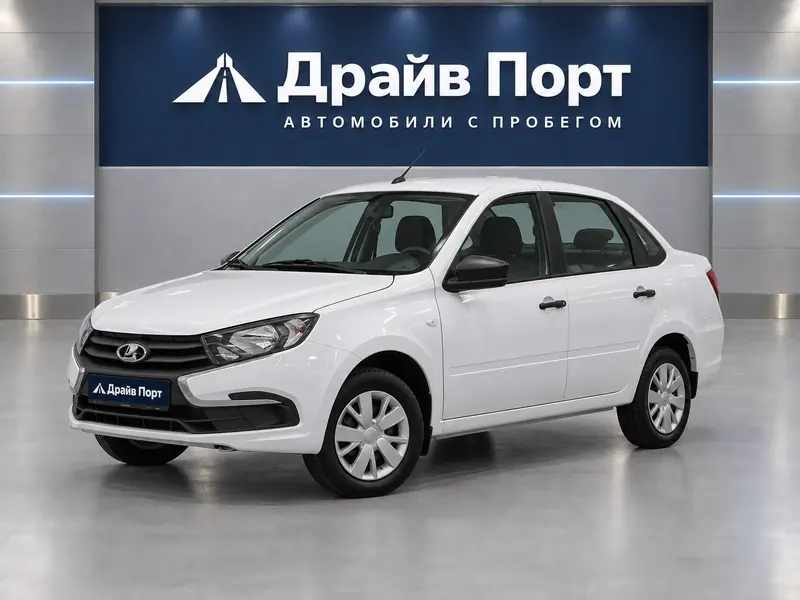 Lada Granta 2024 — с пробегом, седан, белый, вид спереди
