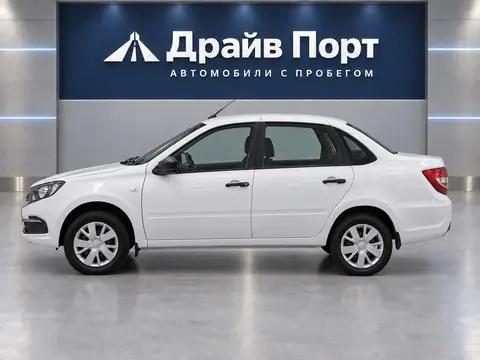 Lada Granta 2024, вид сбоку