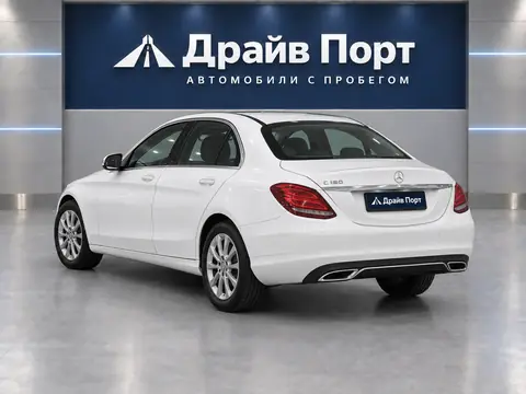 Mercedes-Benz C 180 2015, вид сзади