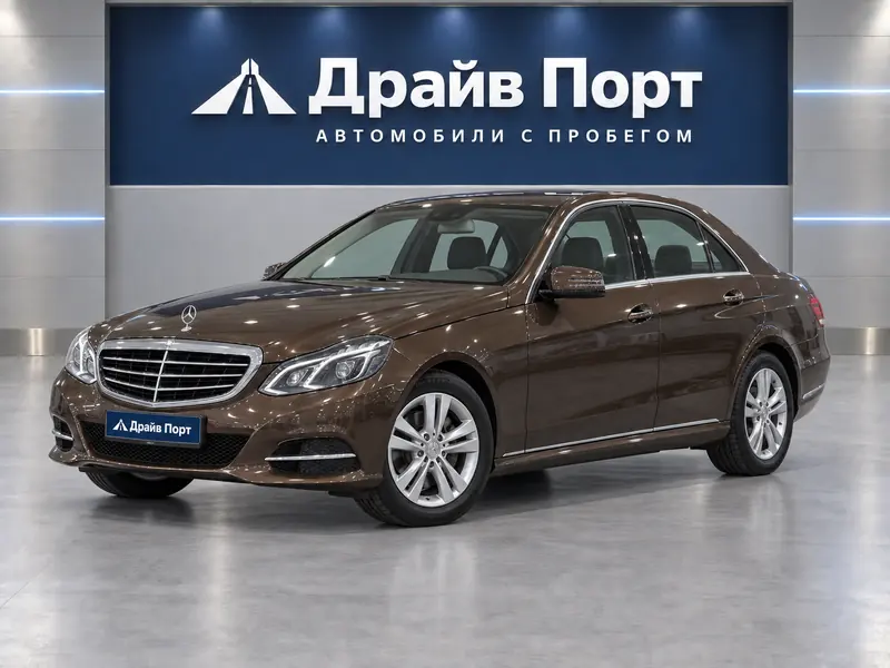 Mercedes-Benz E 300 2013 — с пробегом, седан, коричневый, вид спереди
