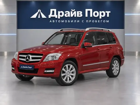 Mercedes-Benz GLK 300 2011, вид спереди