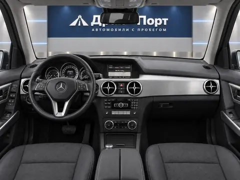Mercedes-Benz GLK 220 2013, панель приборов