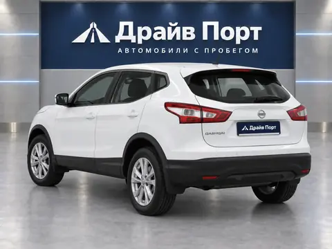 Nissan Qashqai 2018, вид сзади