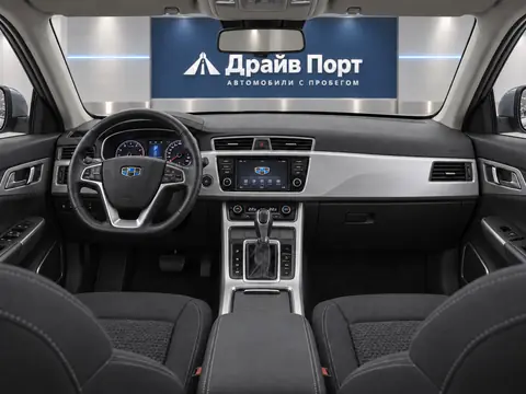 Geely Atlas 2021, панель приборов