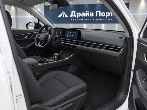 Omoda C5 2022, салон