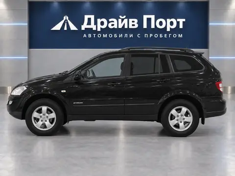 SsangYong Kyron 2006, вид сбоку