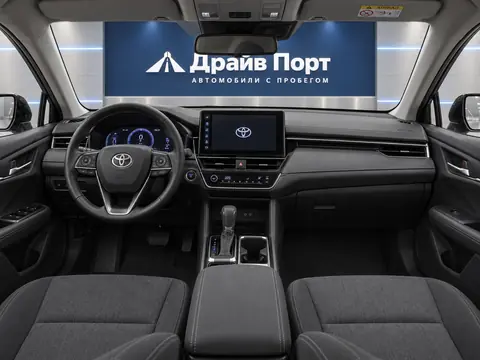 Toyota Camry 2026, панель приборов