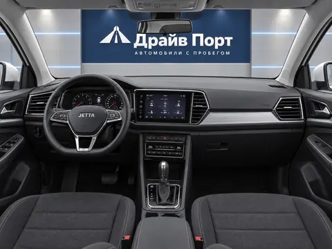 Jetta VS7 2023, панель приборов