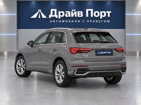 Audi Q3 2026, вид сзади