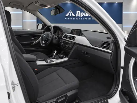 BMW 316i 2014, салон