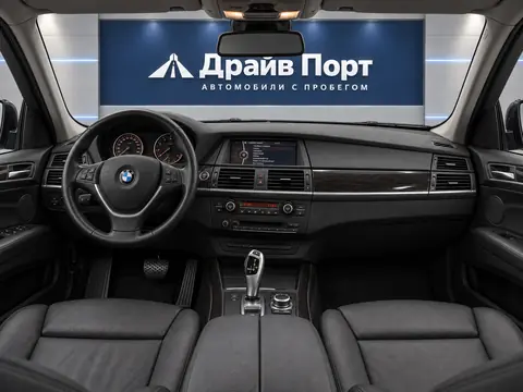 BMW X6 xDrive35i 2012, панель приборов