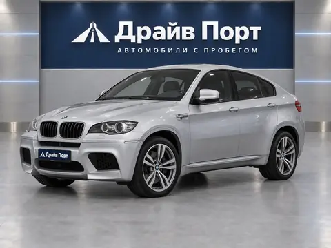 BMW X6 M 2011, вид спереди