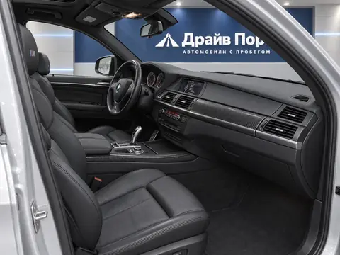 BMW X6 M 2011, салон