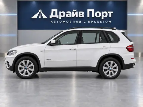 BMW X5 xDrive35i 2013, вид сбоку
