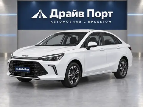 BAIC U5 Plus 2025, вид спереди