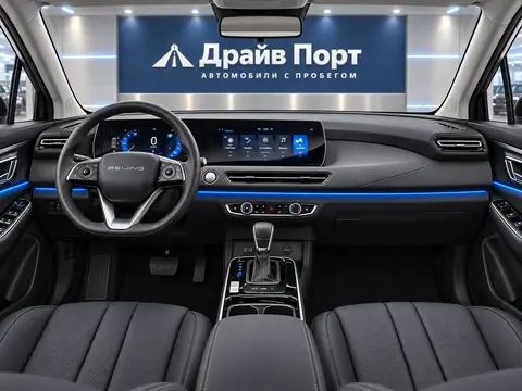 BAIC U5 Plus 2025, панель приборов