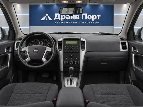 Chevrolet Captiva 2006, панель приборов