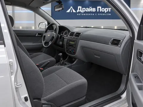 Chevrolet Lacetti 2008, салон