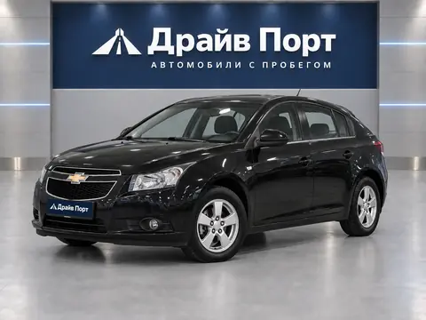 Chevrolet Cruze 2012, вид спереди