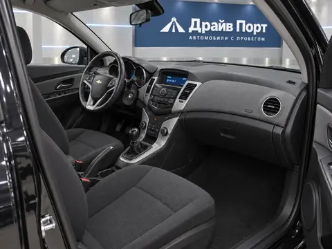 Chevrolet Cruze 2012, салон