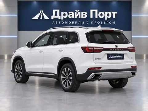 Fengon ix7 2024, вид сзади