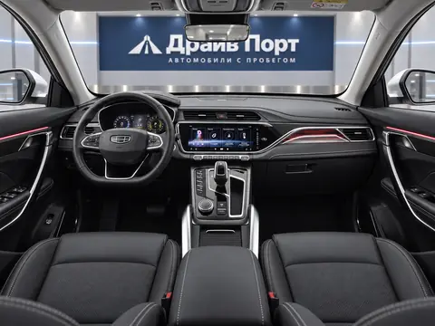 Geely Atlas Pro 2022, панель приборов