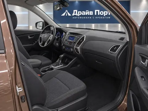 Hyundai ix35 2015, салон