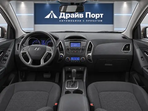 Hyundai ix35 2013, панель приборов