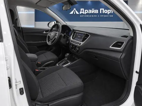 Hyundai Solaris 2019, салон