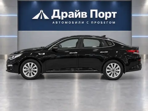 Kia Optima 2019, вид сбоку