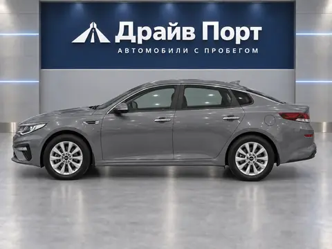 Kia Optima 2018, вид сбоку