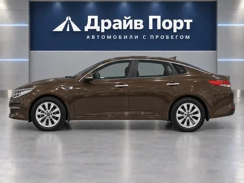 Kia Optima 2016, вид сбоку